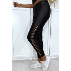 Legging noir brillant très extensible avec accessoire sur les cotés