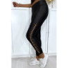Legging noir brillant très extensible avec accessoire sur les cotés
