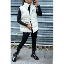Doudoune en simili beige sans manche ajustable à la taille