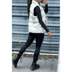 Doudoune en simili beige sans manche ajustable à la taille
