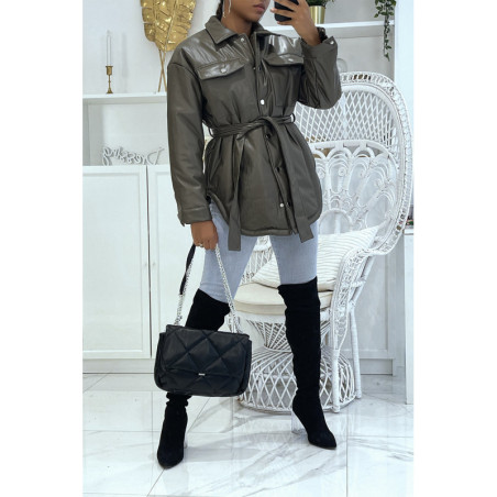 Manteau kaki mi long asymétrique simili cuir avec ceinture à la taille