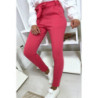 Pantalon cigarette fuchsia avec poches et ceinture à nouer très fashion.1756