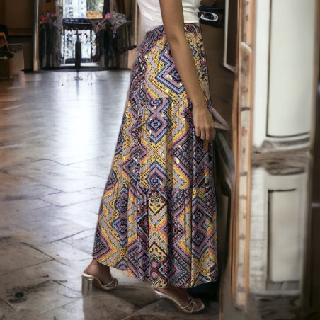 Longue jupe lilas évasé avec joli motif