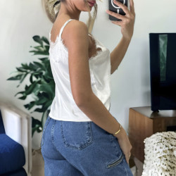 Débardeur blanc satiné avec dentelle