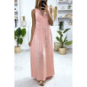 Longue robe croisé en rose avec ceinture en cordon