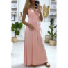 Longue robe croisé en rose avec ceinture en cordon
