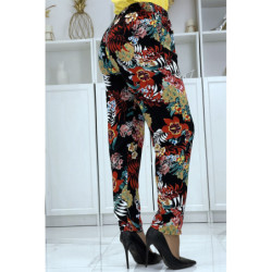 Pantalon fluide noir à motif floral B-59