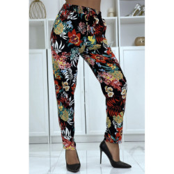 Pantalon fluide noir à motif floral B-59