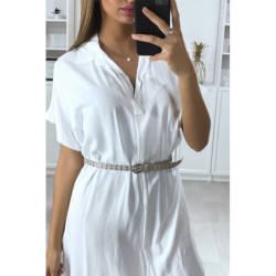 Fine ceinture grise clouté pour ajusté la taille