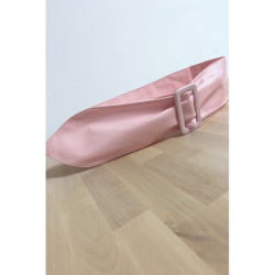 Ceinture rose avec boucle rectangle