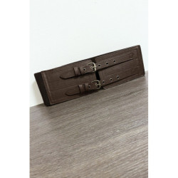 Grosse ceinture marron avec deux anneaux et élastique à la taille