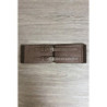 Grosse ceinture marron avec deux anneaux et élastique à la taille