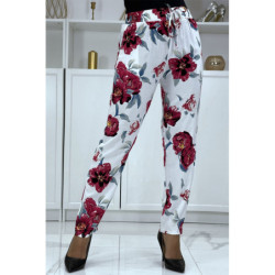Pantalon fluide blanc à motif floral B-11