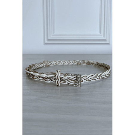 Fine ceinture beige tréssé en simili avec chêne