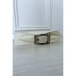 Ceinture blanche en suédine avec strass sur la boucle