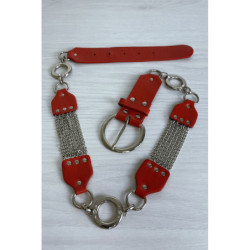 Ceinture rouge en simili avec chêne et accessoire argenté