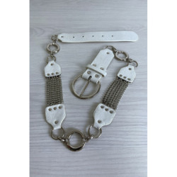 Ceinture blanche en simili avec chêne et accessoire argenté
