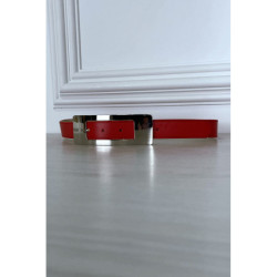 Ceinture rouge fine à longue boucle rectangulaire