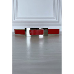 Ceinture rouge fine à longue boucle rectangulaire