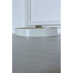 Ceinture blanche à grosse boucle bijoux