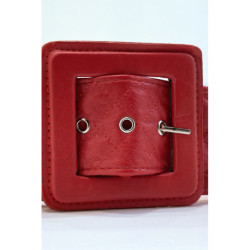 Ceinture rouge style matelassé boucle carrée