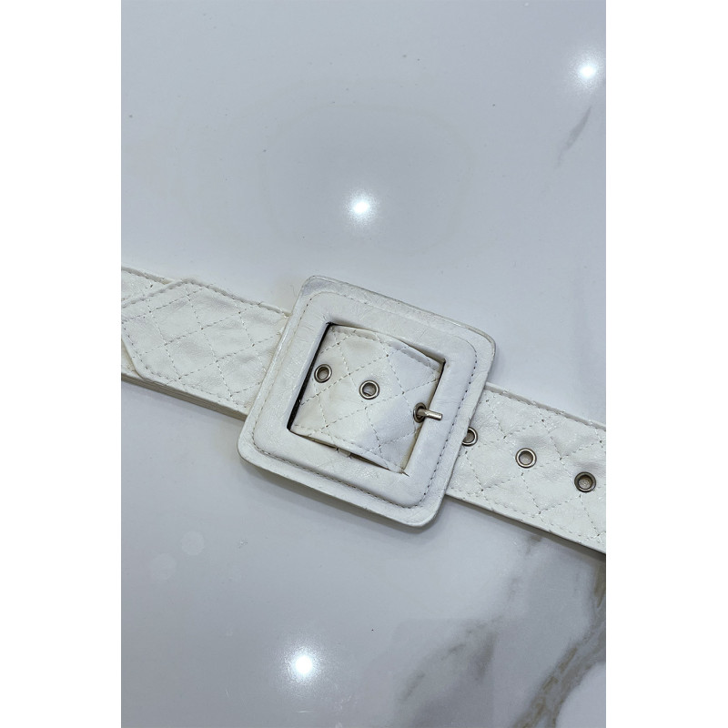 Ceinture blanche style matelassé boucle carrée