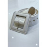 Ceinture blanche style matelassé boucle carrée