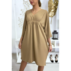 Robe classe camel à manches courtes