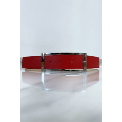 Ceinture rouge avec boucle argenté