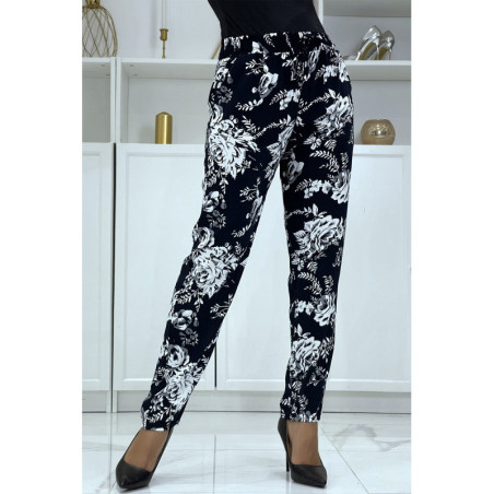 Pantalon cigarette fluide bleu marine à imprimé fleurie B-35