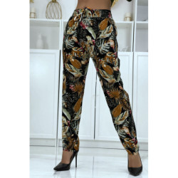 Pantalon fluide noir à motif floral B-23