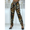 Pantalon fluide noir à motif floral B-23