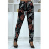 Pantalon fluide noir à motif floral B-15