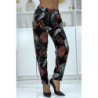 Pantalon fluide noir à motif floral B-15