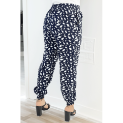 Pantalon ample marine à imprimé centaines de plumes