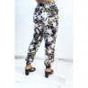 Pantalon fluide marine imprimé tropical resserré aux chevilles