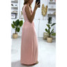 Longue robe croisé en rose avec ceinture en cordon
