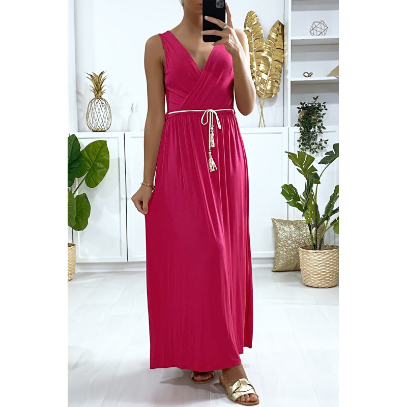 Longue robe croisé en fuchsia avec ceinture en cordon