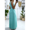 Longue robe croisé en turquoise avec ceinture en cordon
