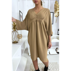 Robe classe camel à manches courtes