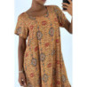 Robe longue moutarde à manches courtes et imprimé coloré