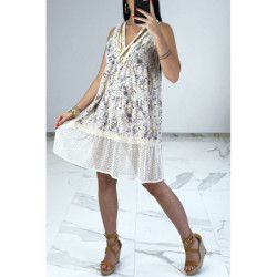 Robe d'été bleue à imprimé coloré et crochet style bohème