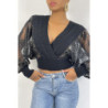 Pull cache coeur court noir avec manches bouffante en dentelle