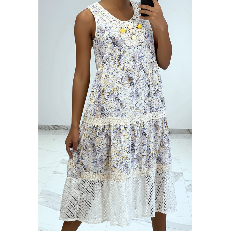 Robe longue fluide à imprimé floral bleu détails broderie ajourée
