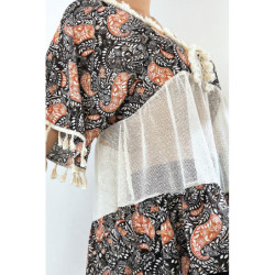 Tunique noire ajourée façon bohème avec pompons et motifs