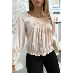 Blouse rose plissé au buste avec volant en dentelle aux manches